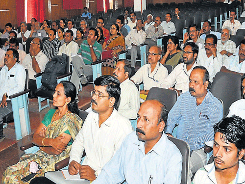 Sectoral magistrates and polling officials attend a training programme, organised ahead of Lok Sabha polls, at Maharaja's College&#8200;Centenary Hall, in Mysore, on Saturday. DH Photo