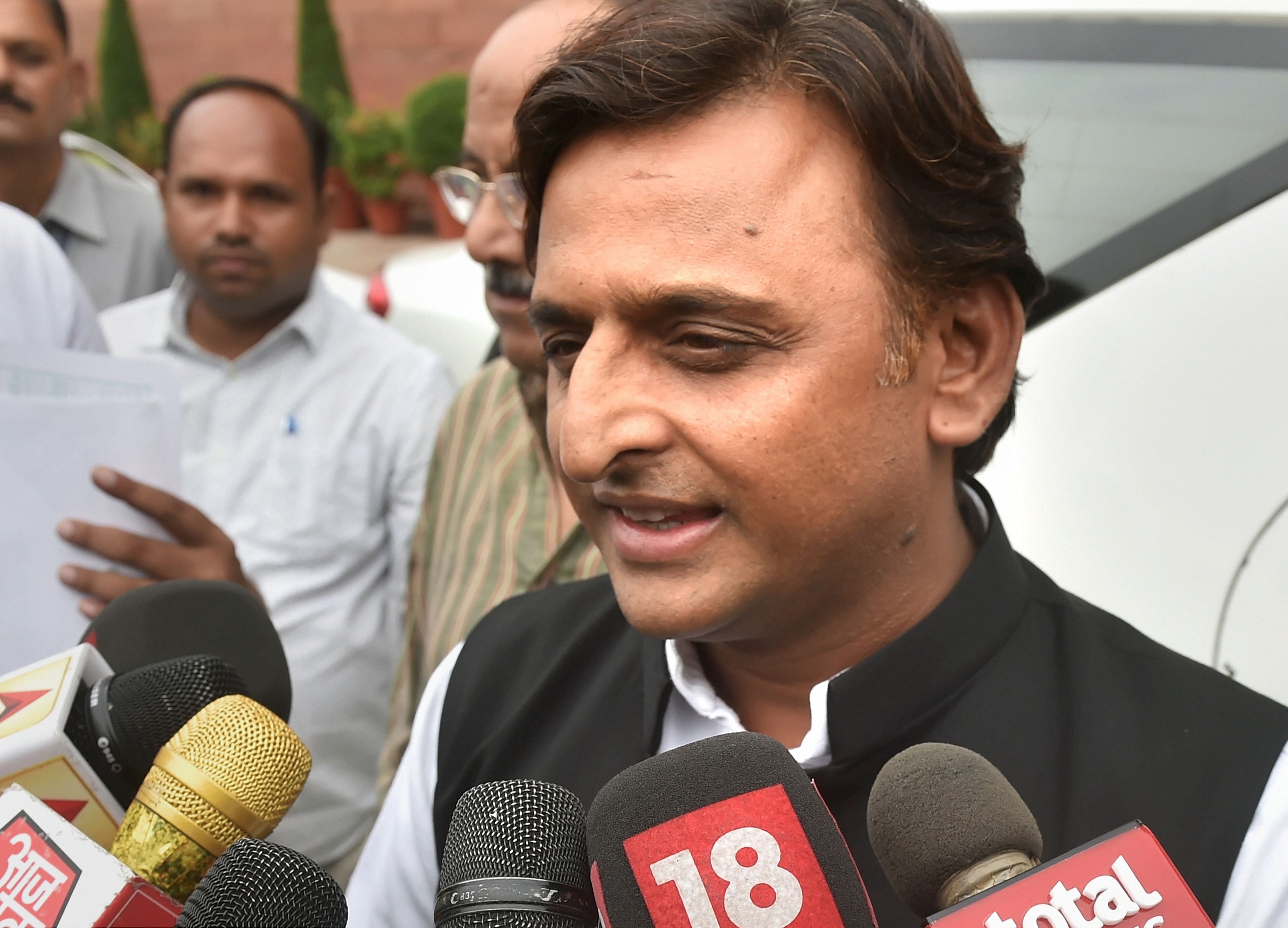 SP chief Akhilesh Yadav alleged that it could be a conspiracy to kill her and demanded a CBI probe into the Sunday incident. (PTI Photo)