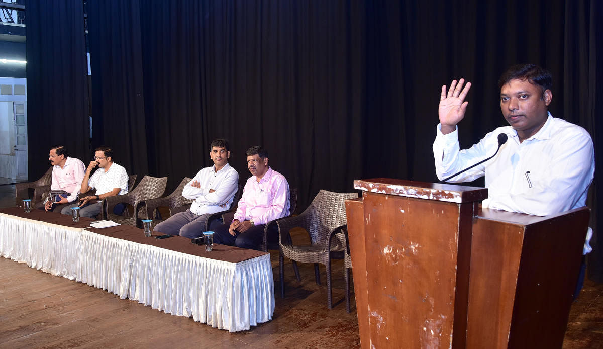 Dakshina Kannada Deputy Commissioner S Sasikanth Senthil speaks at a meeting of the principals of educational institutions in the district, convened by the district administration at Town Hall in Mangaluru on Monday.