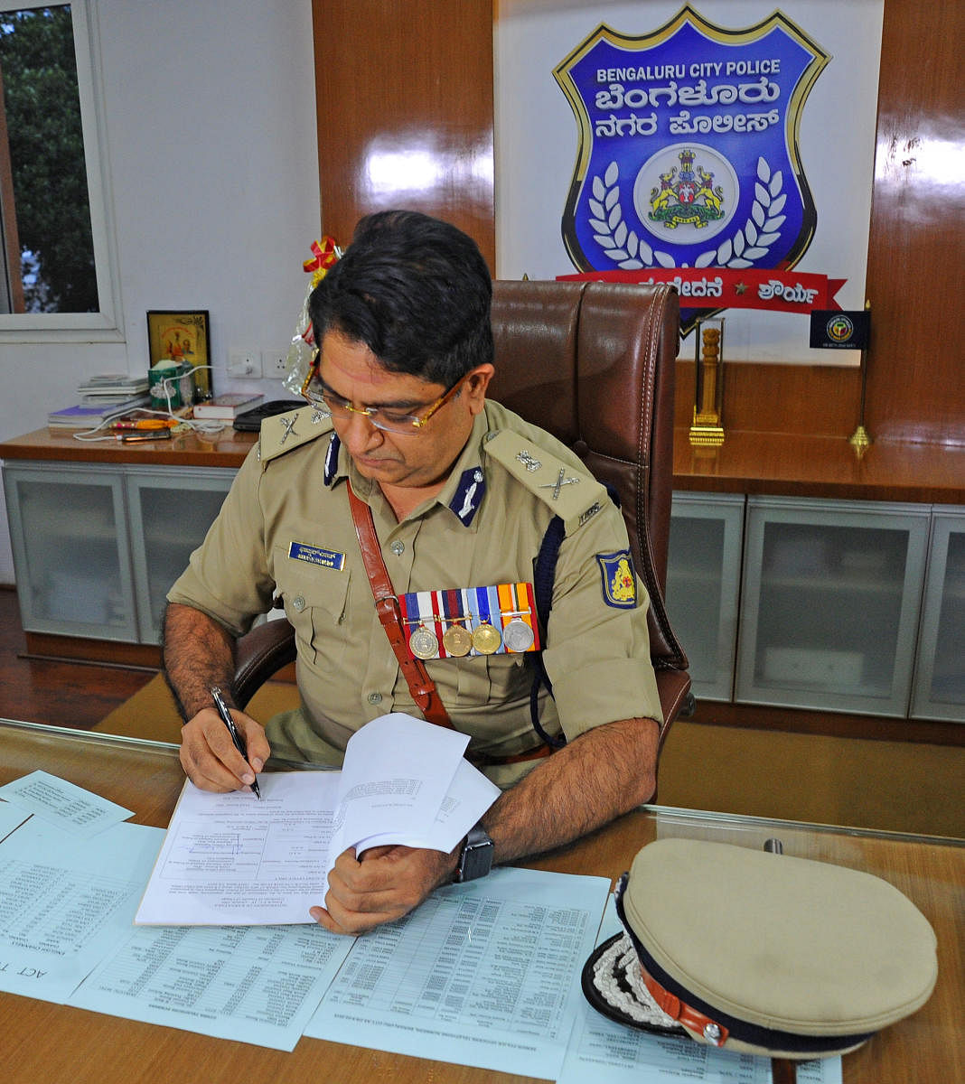New Bengaluru police commissioner Bhaskar Rao after taking office on Friday. DH PHOTO/Pushkar V