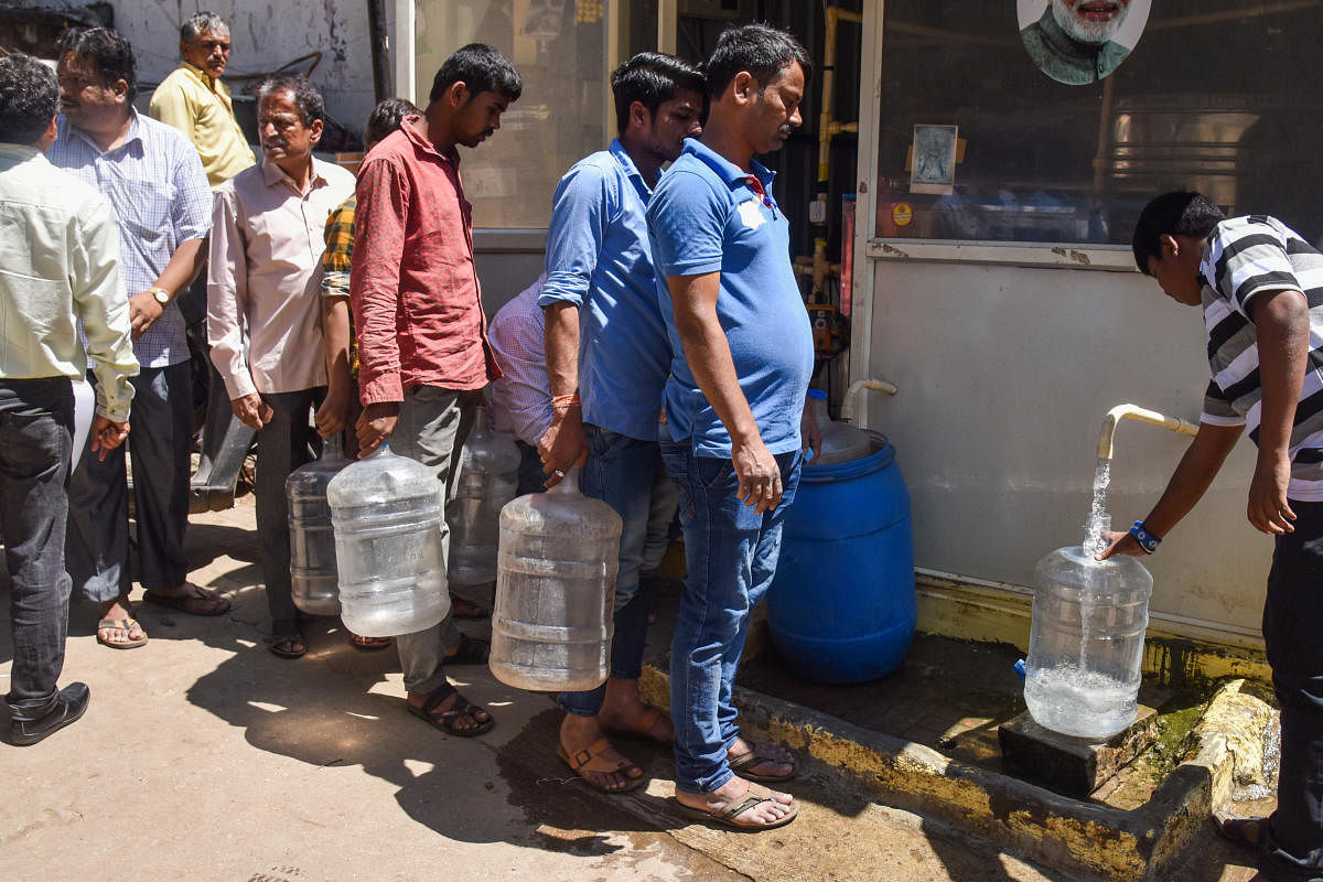 The Rural Development and Panchayat Raj department has set up 16,528 reverse osmosis plants across the state and work to set up 2,054 such plants is underway. DH File Photo
