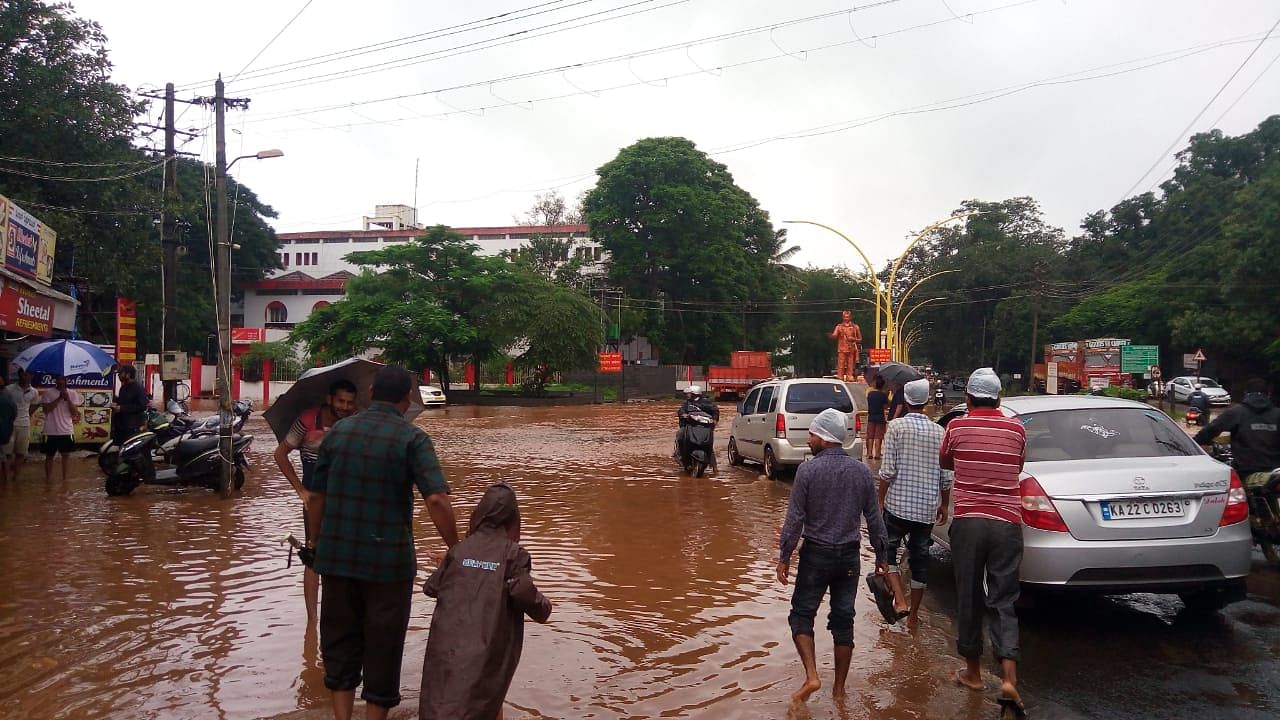 Belagavi and neighbouring districts witnessing heavy rain and flood for the past three days. (DH Photo)