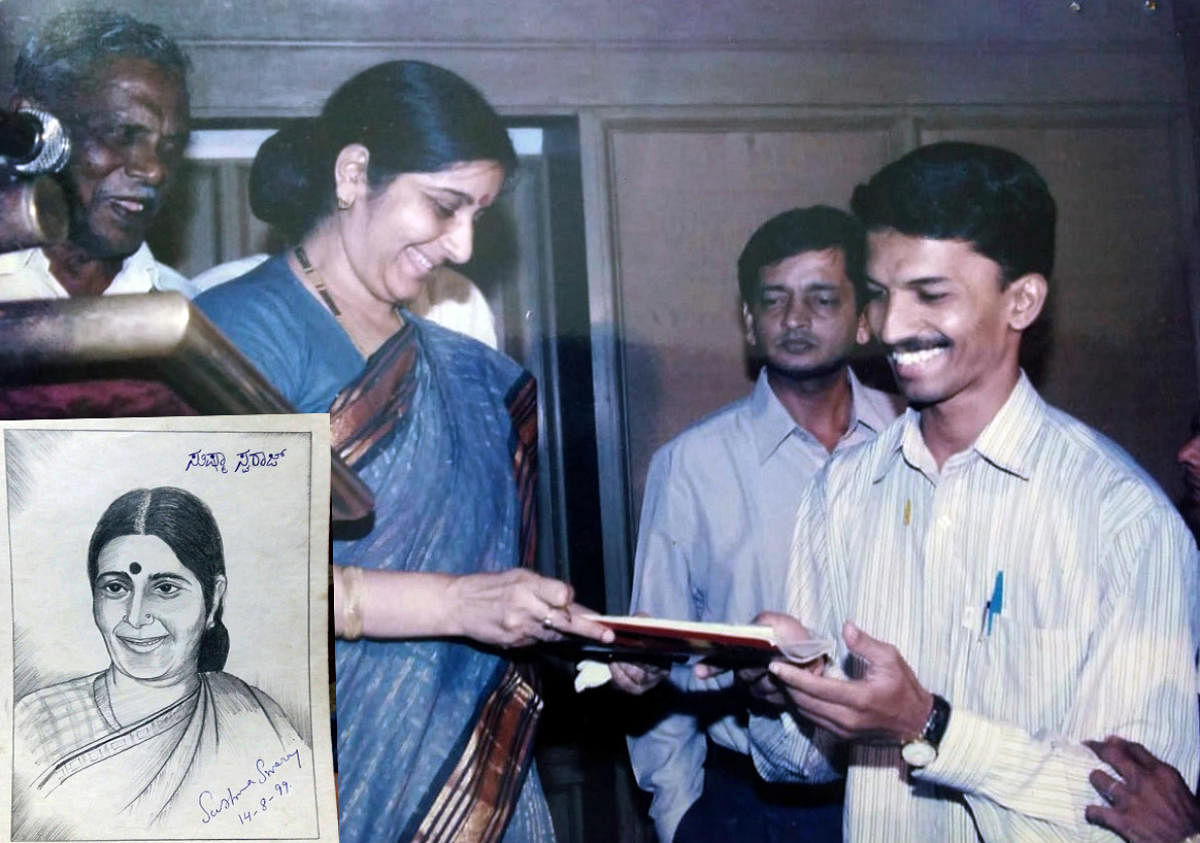 In August 1999, Sushma Swaraj seen signing on Prashanth Shet's pencil sketch. (inset) Shet's pencil sketch with Sushma's signature.