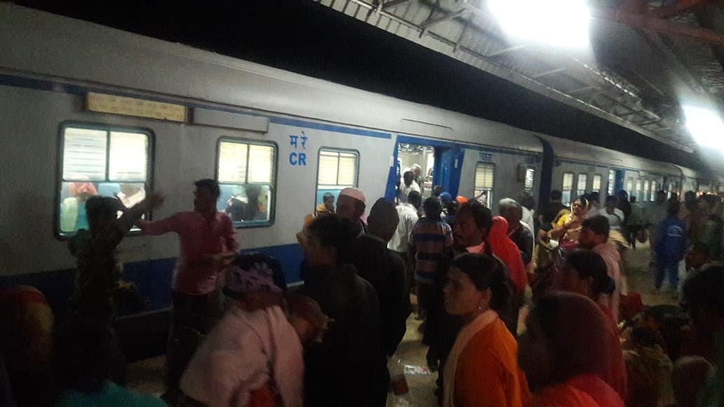 South Western Railways (SWR) operated a special train to evacuate the flood-affected people. DH Photo