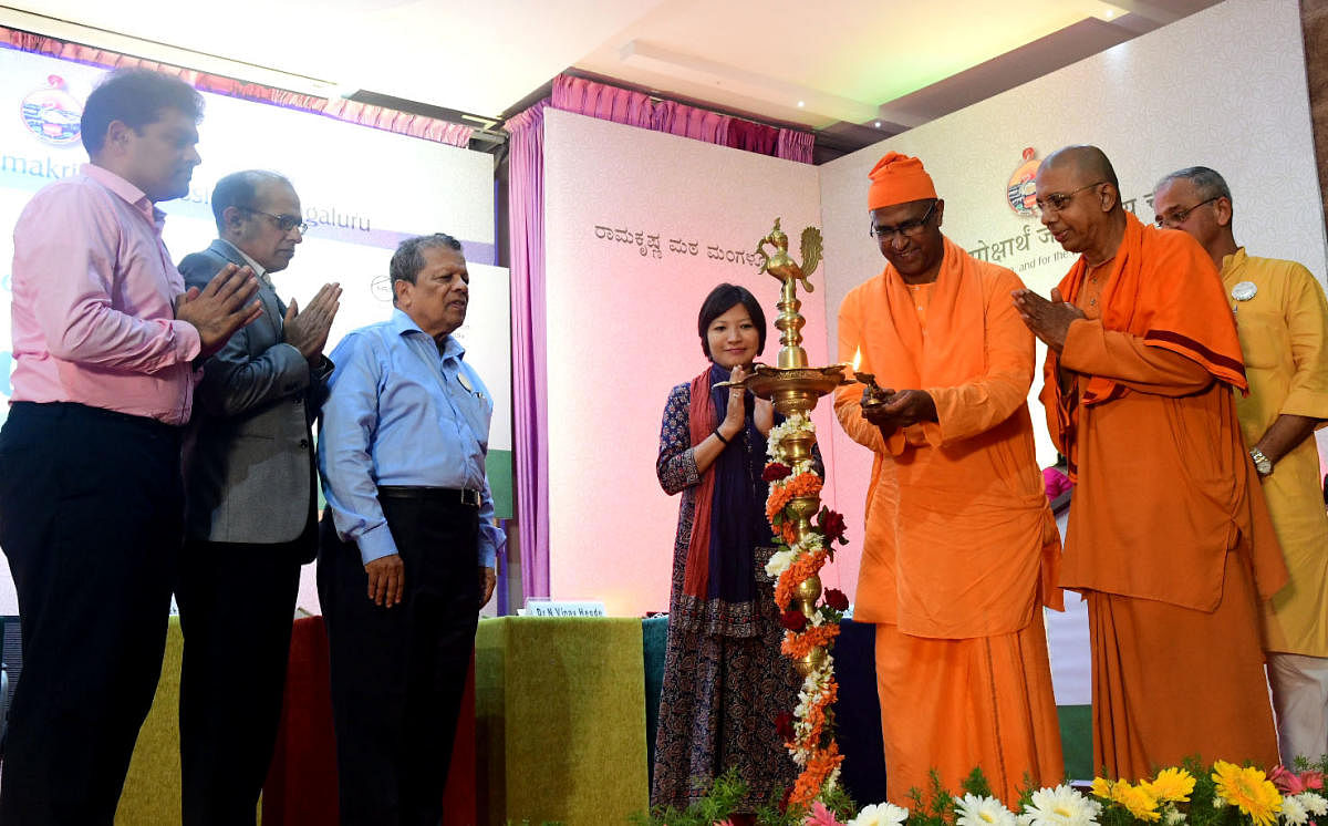 Ramakrishna Belur Mutt Assistant General Manager Swami Sathyeshnanandji and other dignitaries inaugurated the university-level conference on Clean India organised at Ramakrishna Mutt in Mangaluru on Friday.