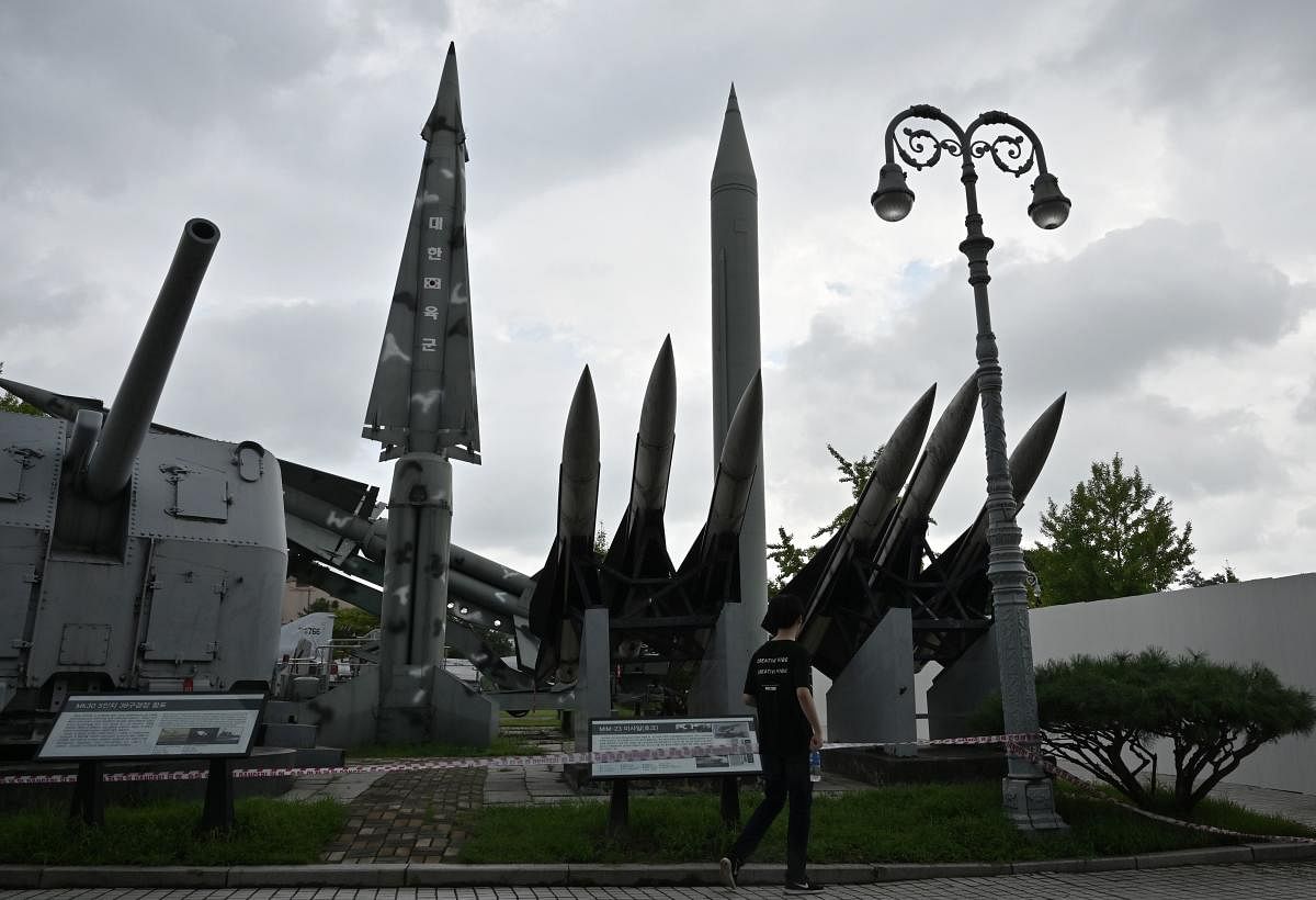 Replicas of a North Korean Scud-B missile (top R) and South Korea's Nike missile (top L) are displayed at the Korean War Memorial in Seoul. (AFP Photo)