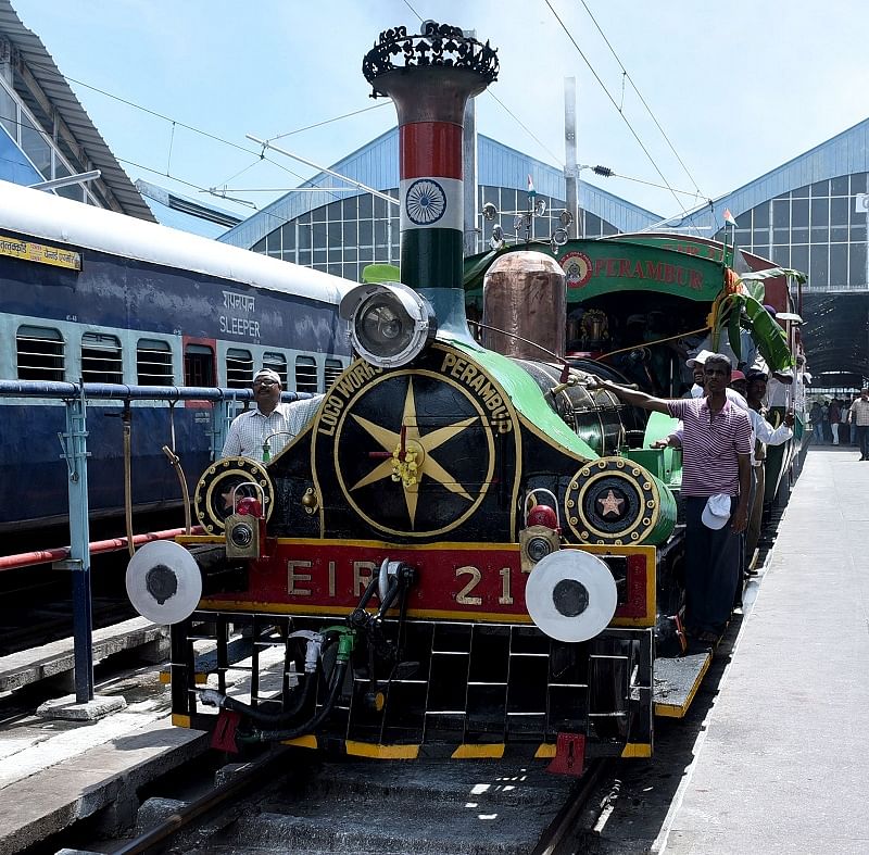 The railways conducted a heritage run of a 164-year-old locomotive, which is the world's oldest working steam engine, to mark the 73rd Independence Day. (DH Photo)