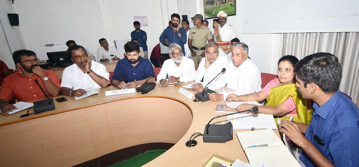 The minister was addressing reporters after a Dasara preparatory meeting with people's representatives and officials, at the Deputy Commissioner’s office. (DH Photo)