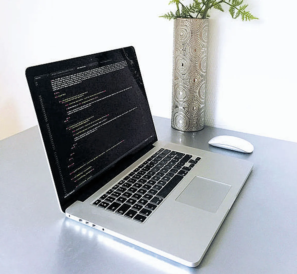 DGCA bans Apple MacBook Pro on flights