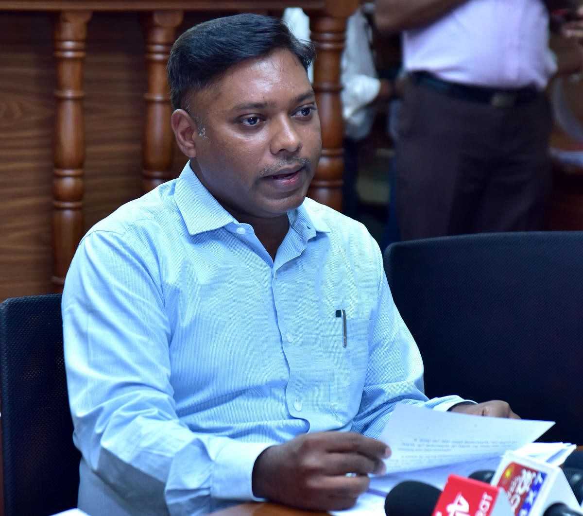 Dakshina Kannada Deputy Commissioner Sasikanth Senthil. (DH File Photo)