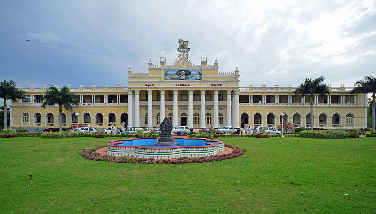 A view of the Crawford Hall, the head office of the university of Mysore.