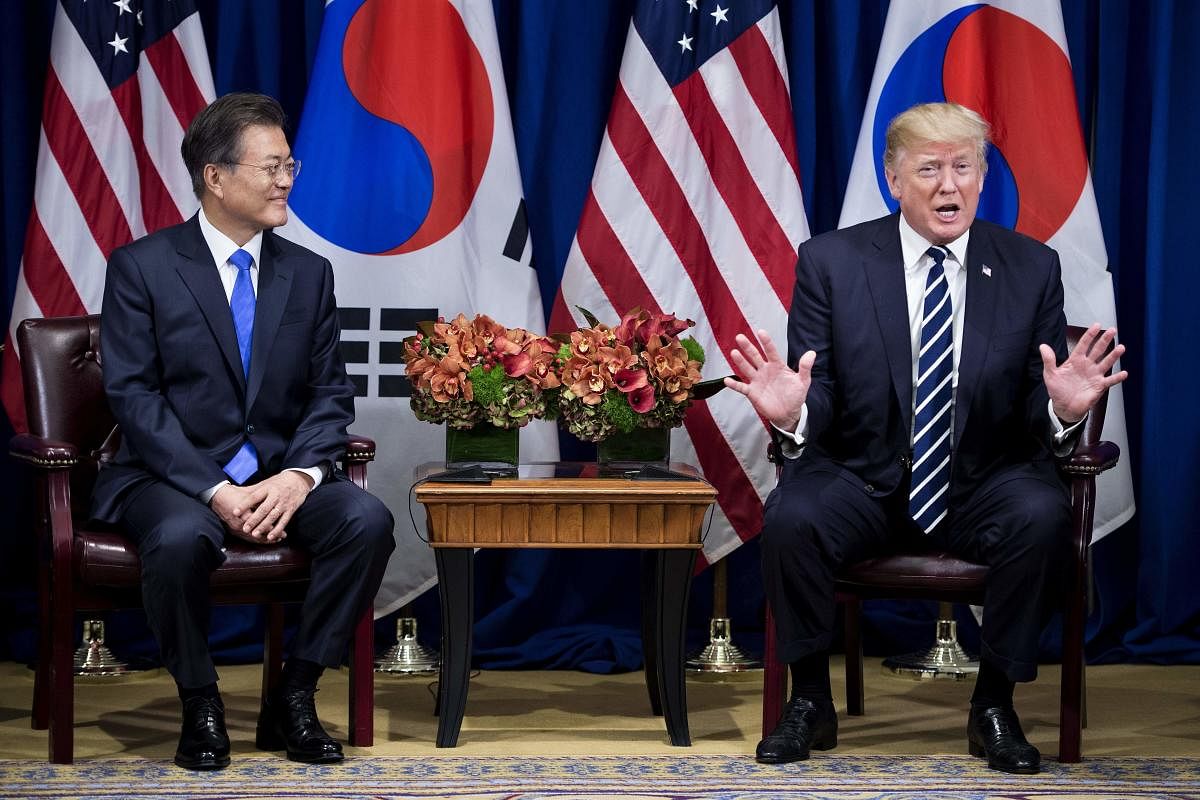 South Korea's President Moon Jae-in and US President Donald Trump. (AFP Photo)