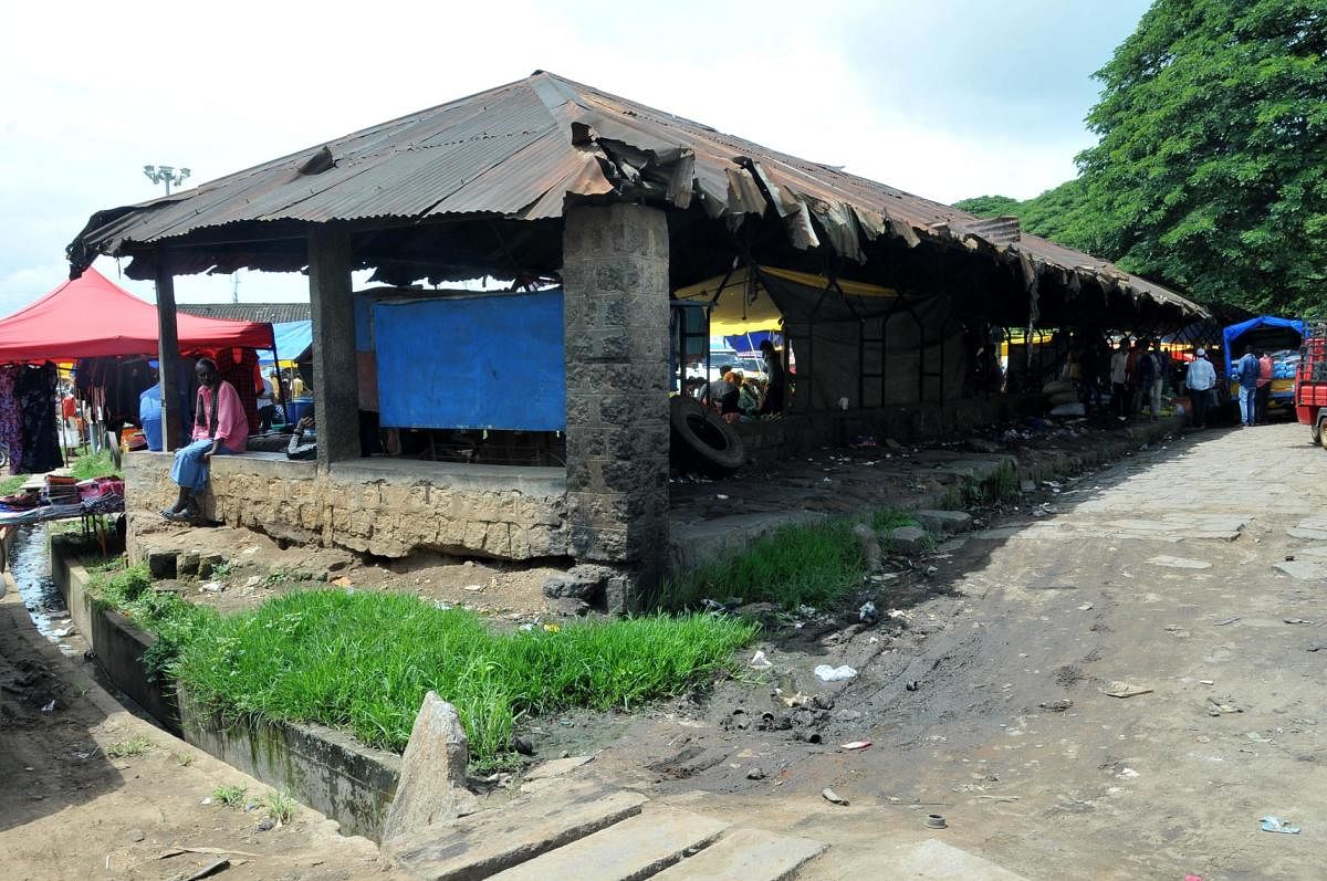 The deplorable condition of a shed in the shandy ground in Chikkamagaluru.