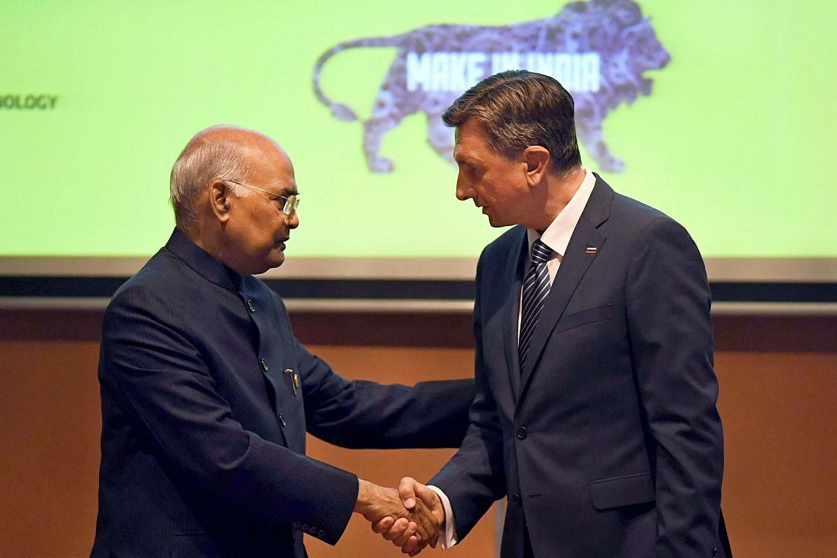 Ljubljana: President Ram Nath Kovind and his Slovenian counterpart Borut Pahor shake hands during the signing of agreements at Presidential Palace. (PTI Photo)