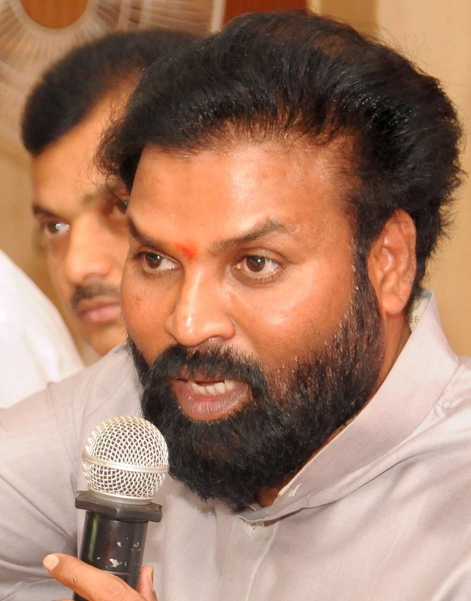 B Sreeramulu