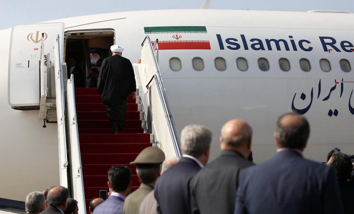 Iranian President Hassan Rouhani boards a flight before leaving for New York, in Tehran, Iran September 23, 2019. (Official Iranian President website/Handout via REUTERS)