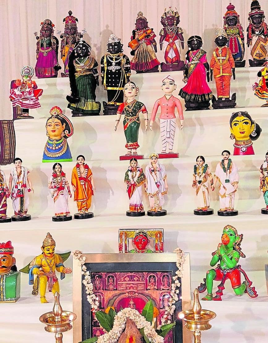 As an ode to their sacrifice, dolls are worshipped during Navaratri and hence the gollu is set up.