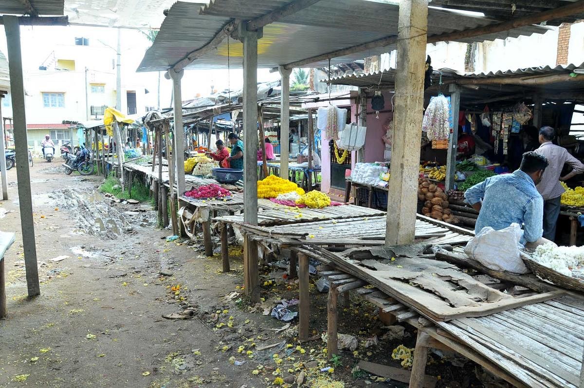 The pathetic condition of the market on M G Road in Chikkamagaluru.