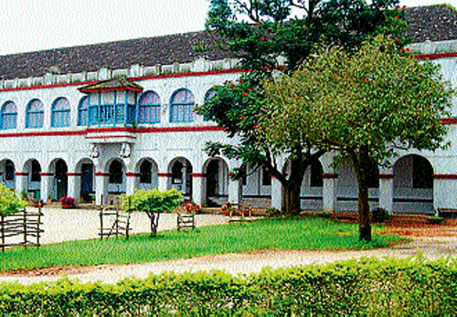 The Kodagu district administration has filed a complaint against H C N Wadiyar who had locked Madikeri Palace (DC office building) which is in the fort premises, claiming that the palace belongs to him.  DH photo