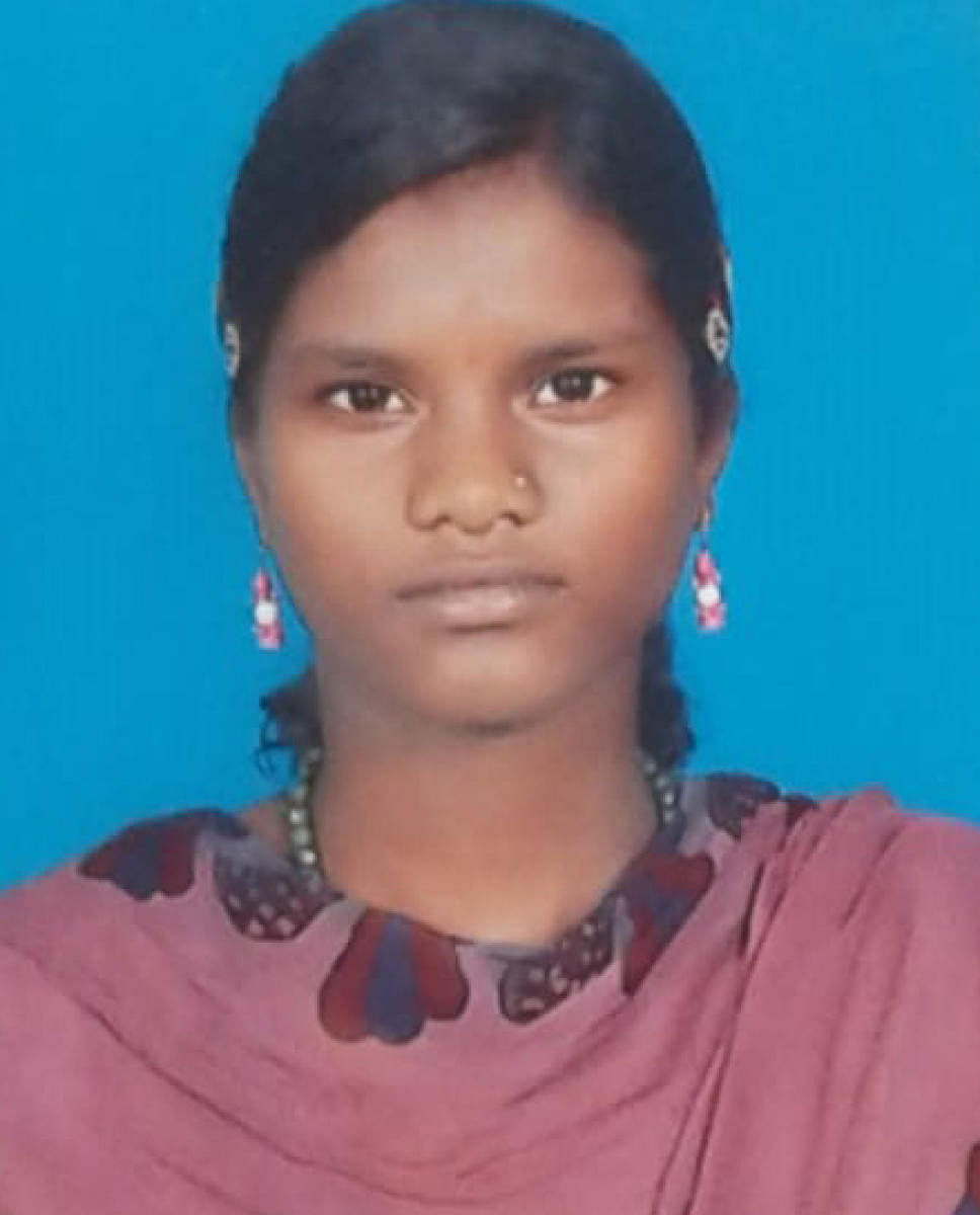 Bharathi, the girl who accidentally fell into a lake.
