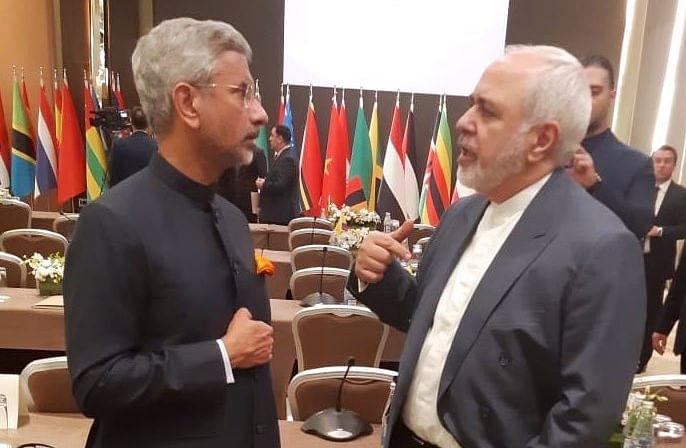 "Catching up with Iranian Foreign Minister @JZarif before the #NAM Ministerial begins," Jaishankar tweeted.