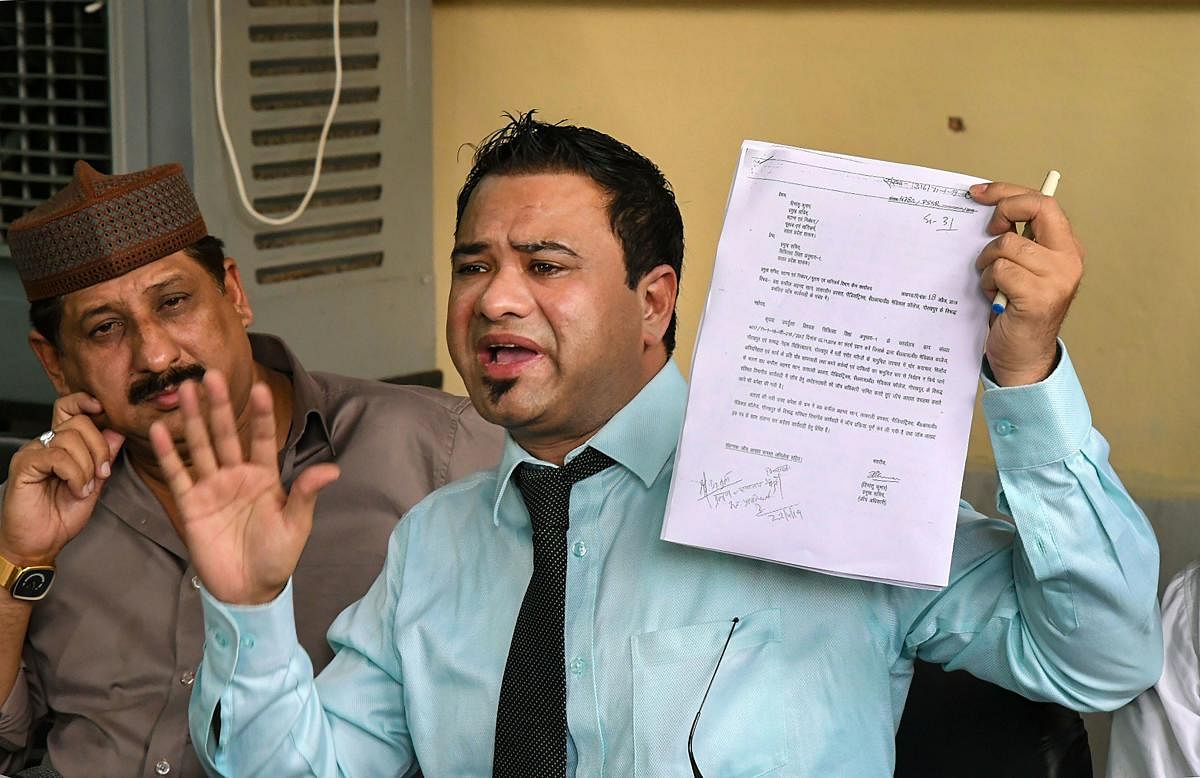 Kafeel Khan, suspended doctor of BRD Medical College Gorakhpur, Uttar Pradesh, addresses a press conference in Bhopal, Tuesday, Oct 29, 2019. (PTI Photo)