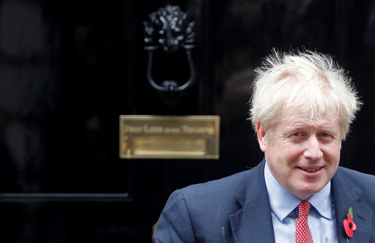 To win the election, rather than uniting the people, one source said, Johnson's Conservative Party wants to tap into divisions over the EU, hoping to fire up voters who backed leaving by offering them an early taste of the so-called "Brexit dividend" - for example, funding promised for healthcare from savings generated by quitting the EU. Photo/Reuters