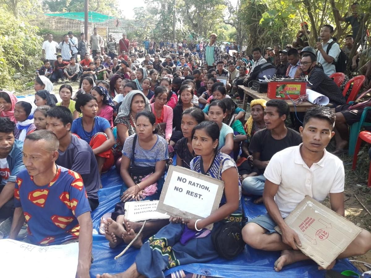 Bru refugees blocking the Kanchanpur-Anandabazar road in Tripura North district on Thursday. Photo by Bruno Msha