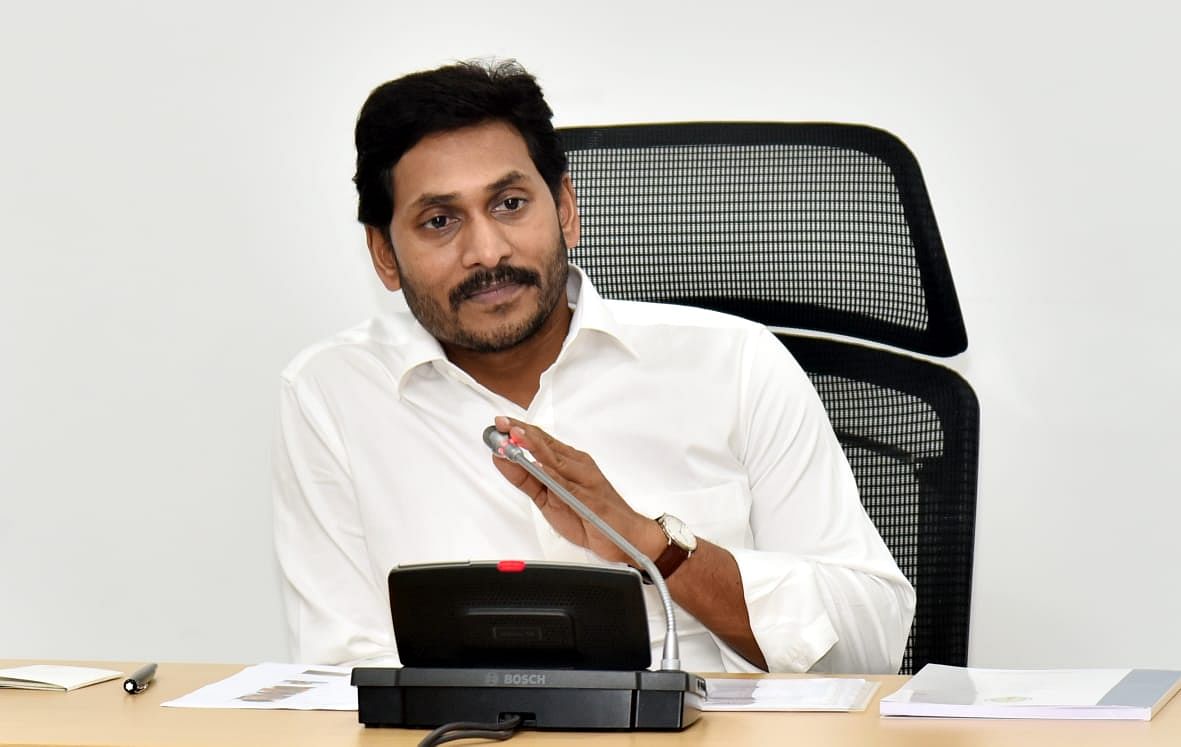 The PCI has slapped a notice on the Chief Secretary and the Information and Public Relations Department Special Secretary of the Andhra Pradesh government, calling for a reply.