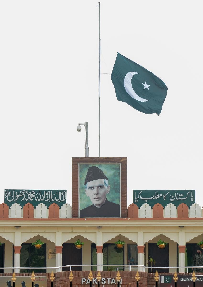 A Pakistani national flag (AFP Photo)