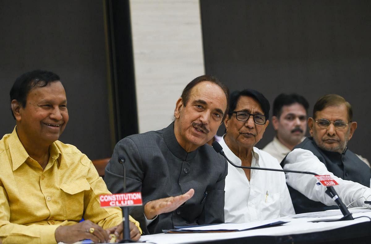 enior Congress leader Ghulam Nabi Azad with RLD's Ajit Singh, DMK's T R Balu and senior leader Sharad Yadav during a press conference after a meeting of some like-minded opposition parties, in New Delhi, Monday, Nov. 4, 2019. (PTI Photo)