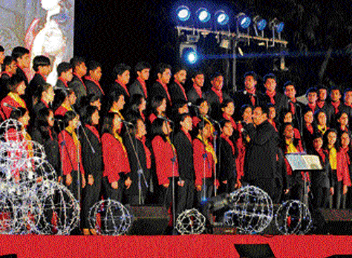 in sync: Choir members of Glorious'.