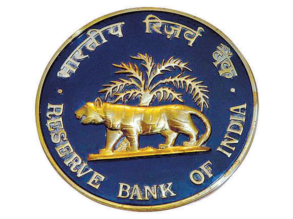 RBI said it has repeatedly cautioned users, holders and traders of VCs, including bitcoins, regarding various risks associated in dealing with such virtual currencies. DH photo.