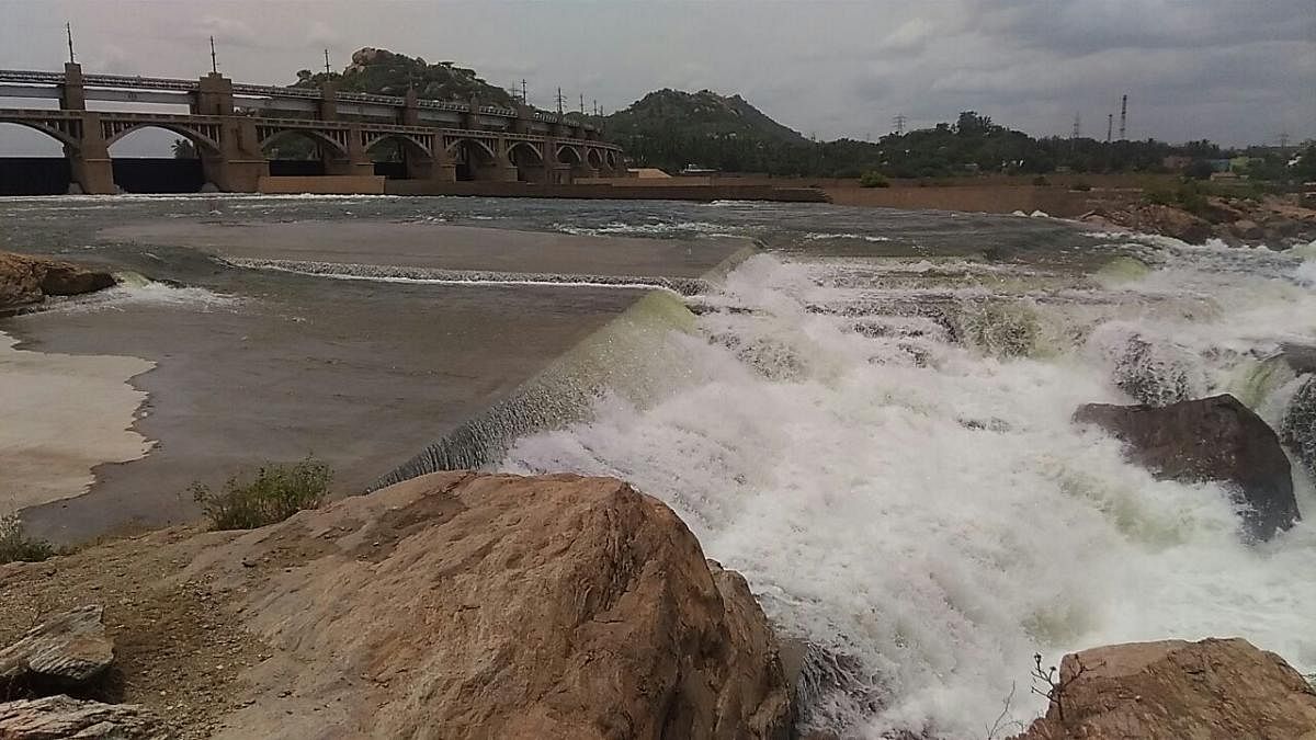 With 35,000 cusecs of water being released from Mettur, Salem district administration has asked people in 16 revenue villages that are on the banks of the river Cauvery not to go near the riverside.