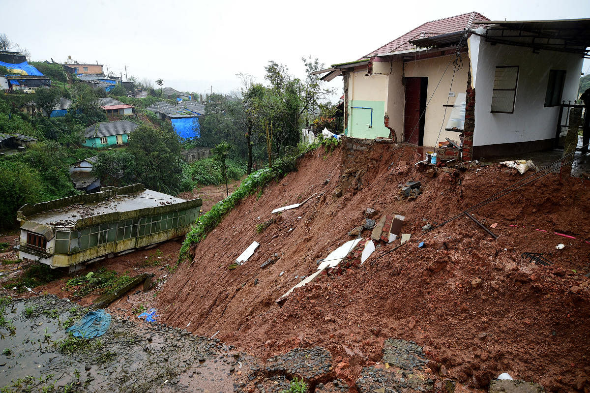 The government has decided to disburse a monthly compensation of Rs 10,000 to flood victims, who have lost their houses in the recent calamity, Housing Minister U T Khader said on Tuesday.