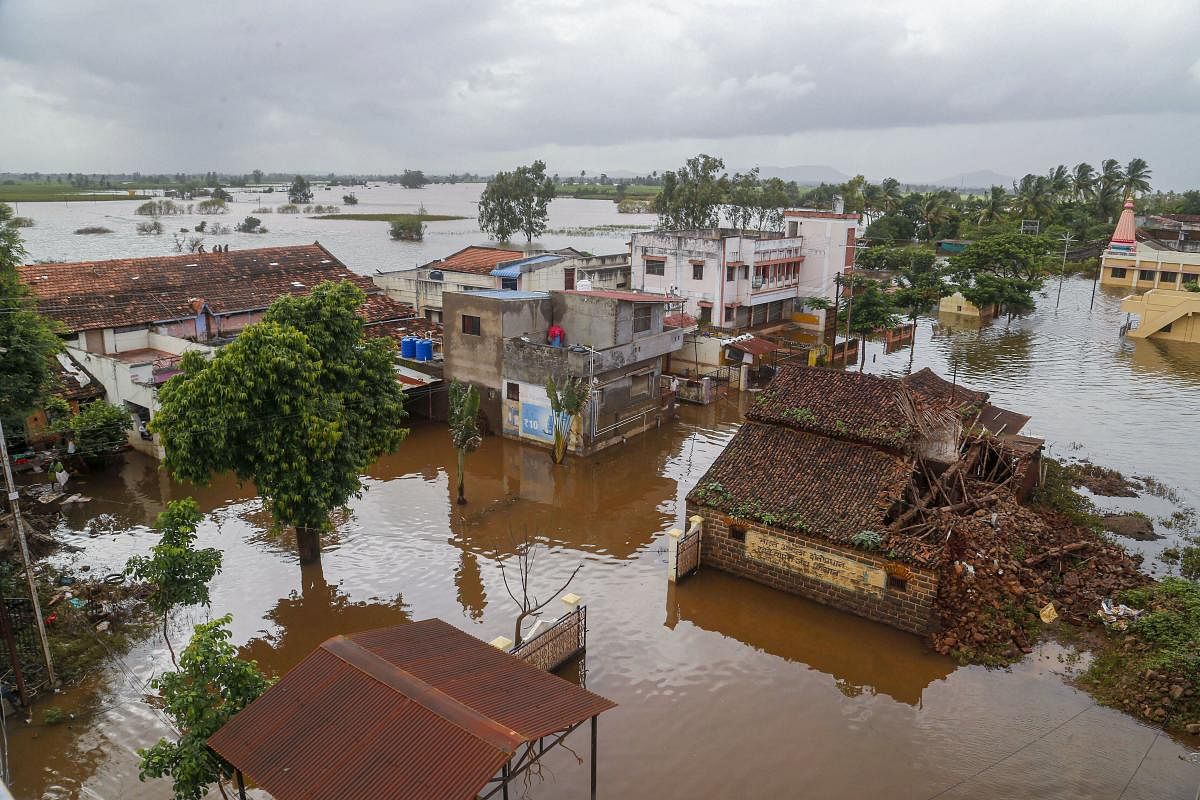 A view of a flooded area following incessant rainfall in Kolhapur district, Monday, Aug 12, 2019. Photo/PTI