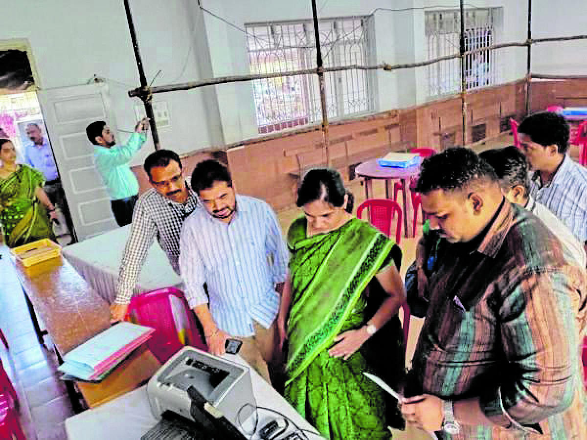 Deputy Commissioner Sindhu B Rupesh reviews the arrangements made to ensure a peaceful counting of votes at the centre in Rosario School, Mangaluru, on Wednesday.