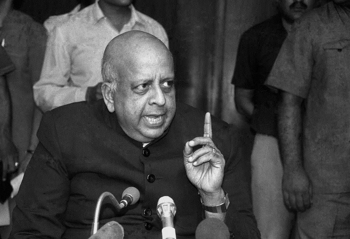 Former chief election commissioner TN Seshan (PTI Photo)