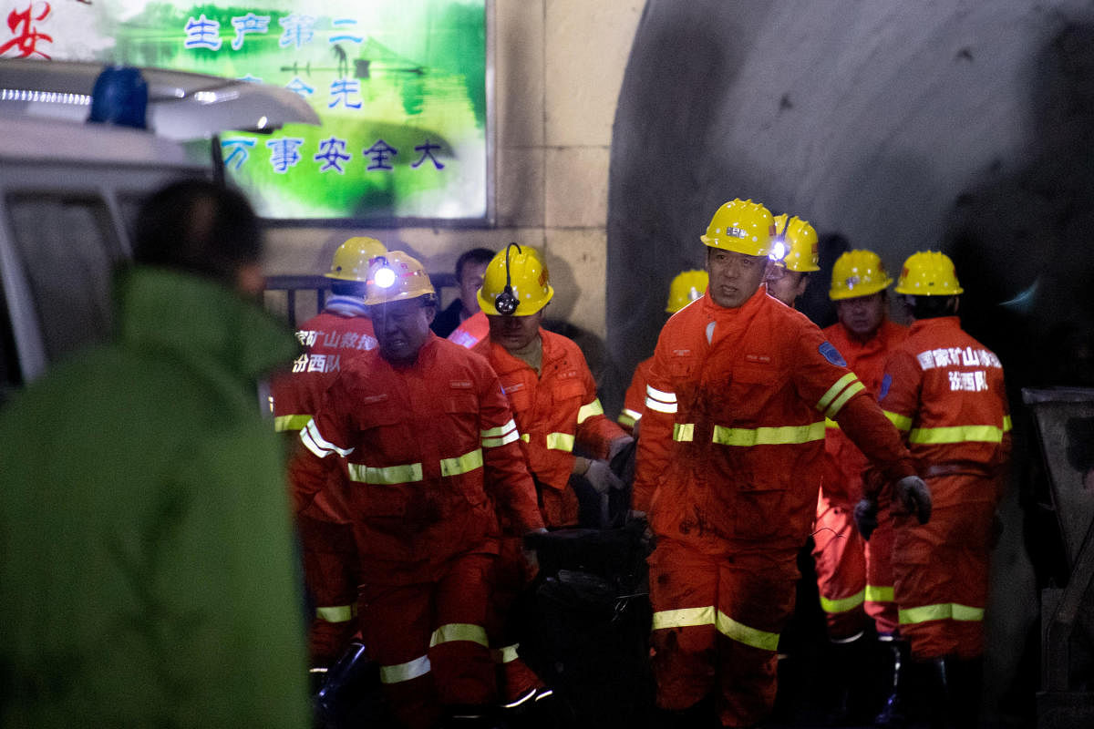Firefighters conduct rescue work at the site following a gas explosion at a coal mine in Pingyao county, Shanxi province, China November 19, 2019. Photo/Reuters