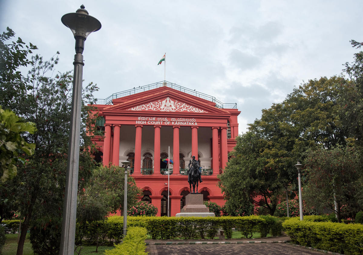 View of High Court inside Cubbon Park, in Bengaluru on Thursday. Photo/ B H Shivakumar