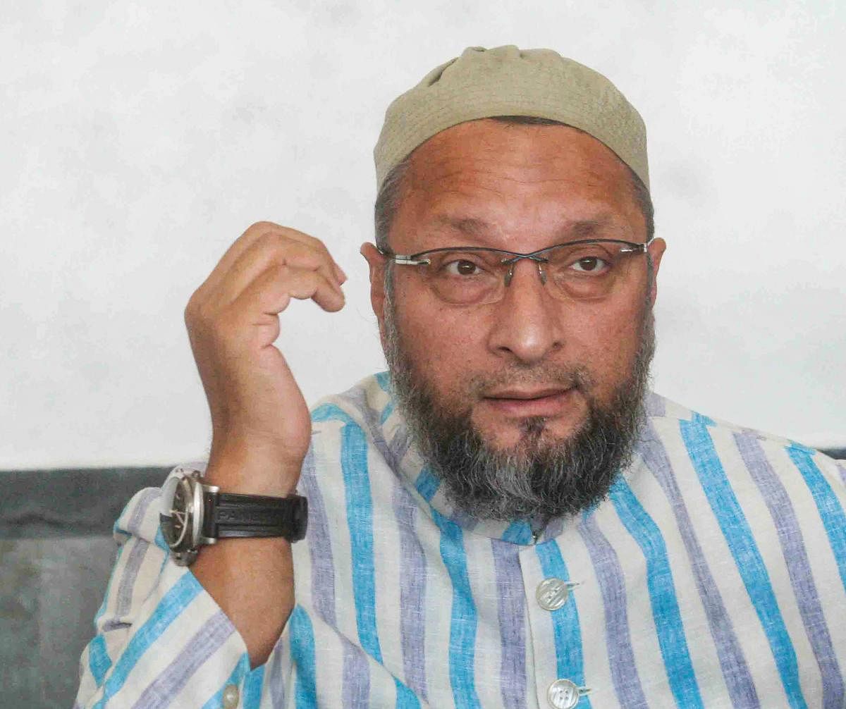 "Khoda pahaad, nikla chooha. Now BJP wants to disown it, but find one all over India," the AIMIM chief tweeted. Photo/PTI