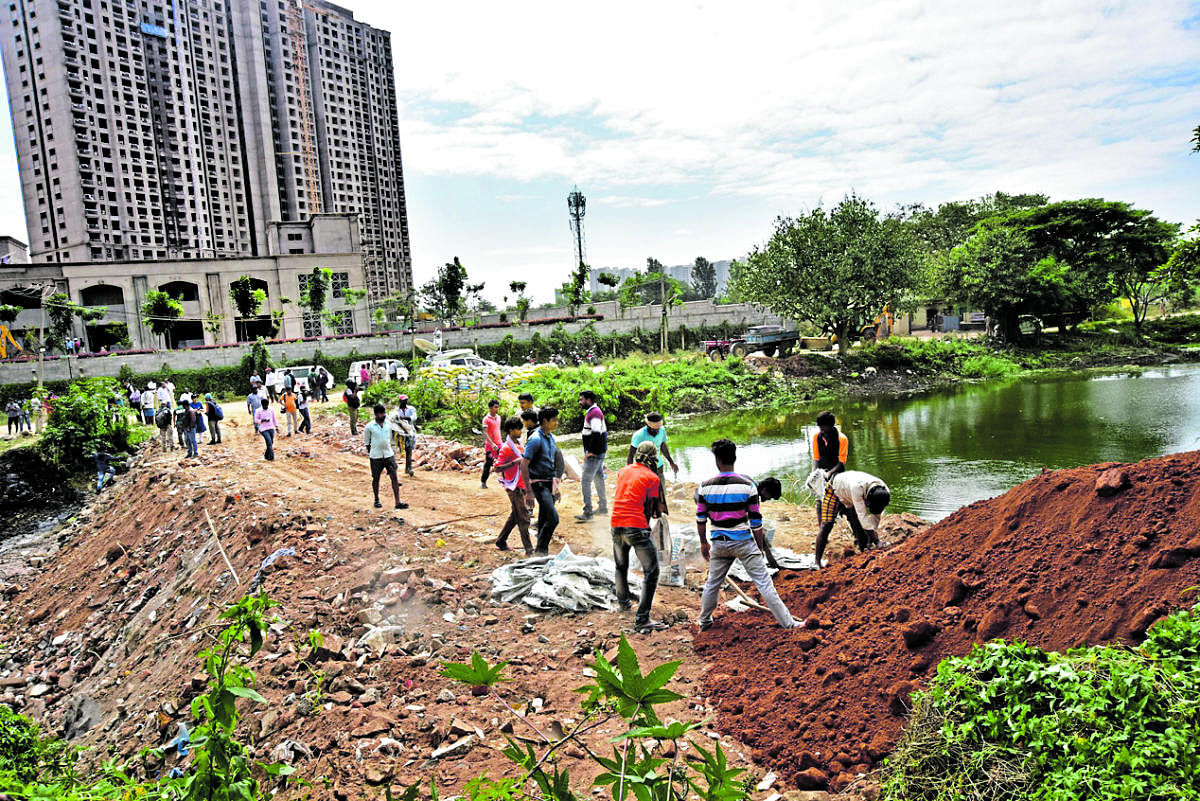 To reduce the water flow into the residential area, the authorities on Sunday had constructed the 10 feet bund using sandbags and debris.