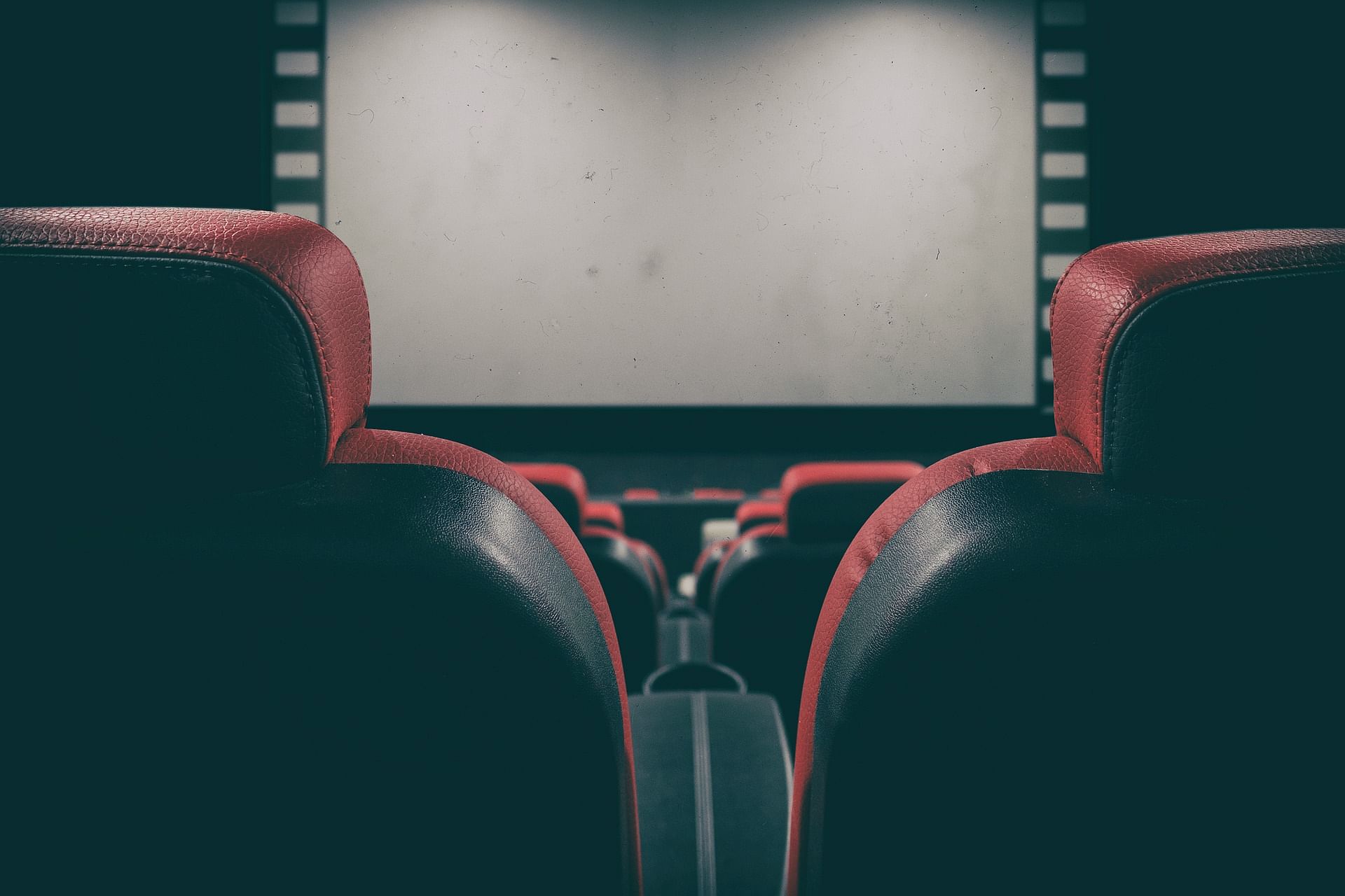 Sumitra S, a Chennai native, went with her friends to watch the movie 'Asuran' at Orion Mall.   When the national anthem played, Sumitra could not stand up since she had cramps. A group that sat before her picked a quarrel during the interval, abusing and threatening Sumitra and her friend. Representation image/Pixabay