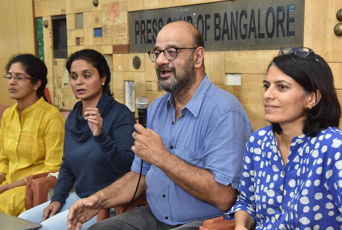 Addressing media persons, the residents gathered under the banner ‘i change Indiranagar’ (ICIN) clarified that they are not taking away the livelihood of anyone. They accused the owners of pubs and restaurants of creating the situation. “Law-abiding citizens are blamed,” said a citizen activist from Indiranagar.