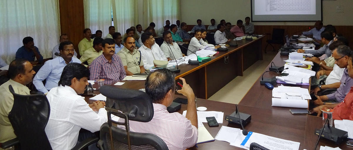 District In-charge Secretary Maheshwar Rao chairs a meeting in DC’s office, Manipal. 