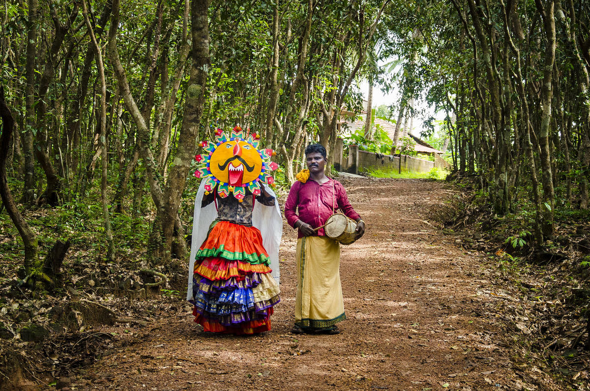 Mahakaali Kunita Photo by Shashikanth Shetty