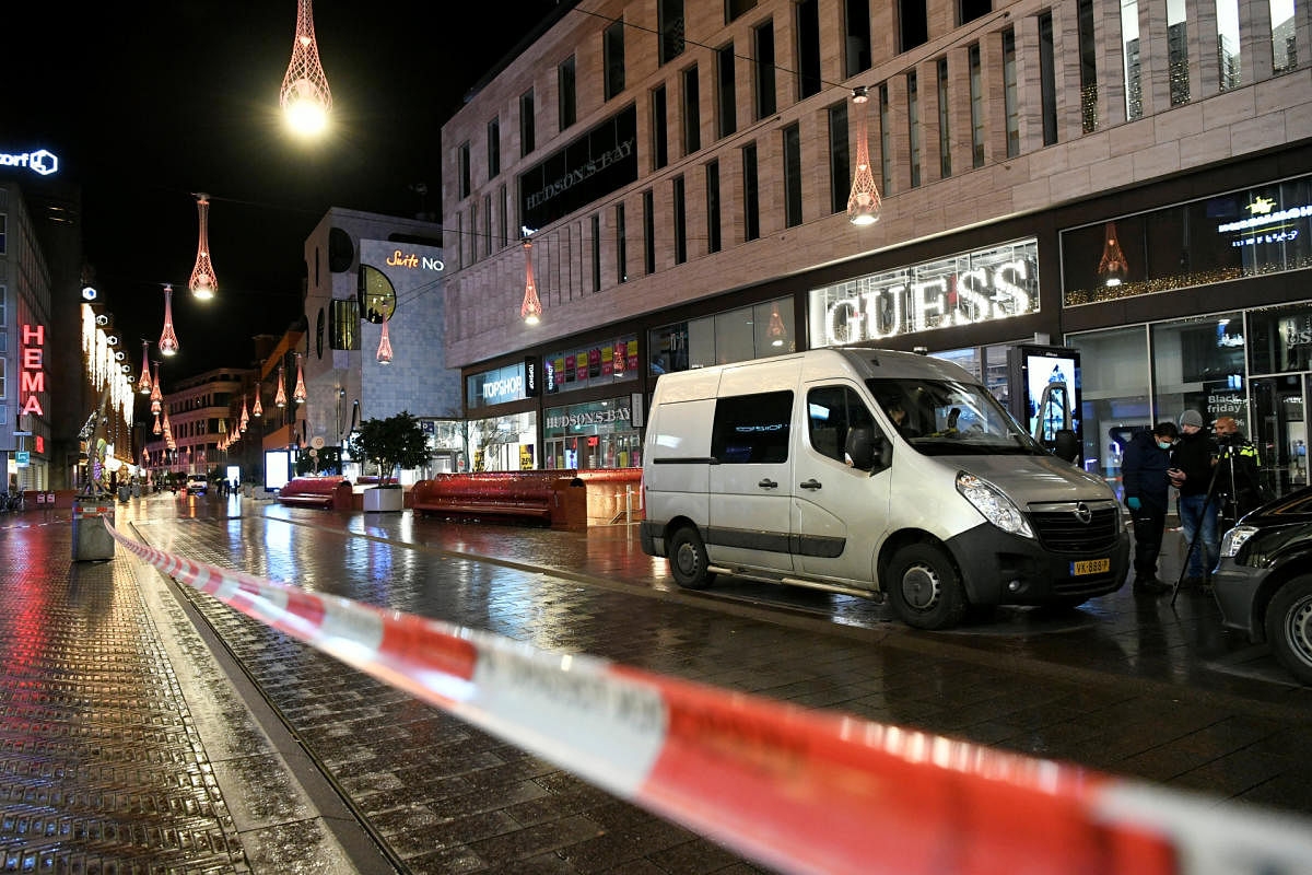 The site of a stabbing on a shopping street is pictured at The Hague, Netherlands November 29, 2019. (Reuters Photo)