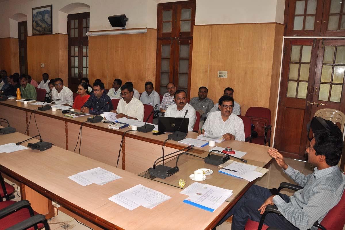 Deputy Commissioner Dr Bagadi Gautham chairs a meeting in Chikkamagaluru.