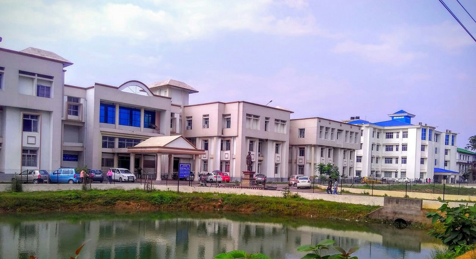 A view of new Academic building Gauhati University. (Photo: Wikimedia Commons)