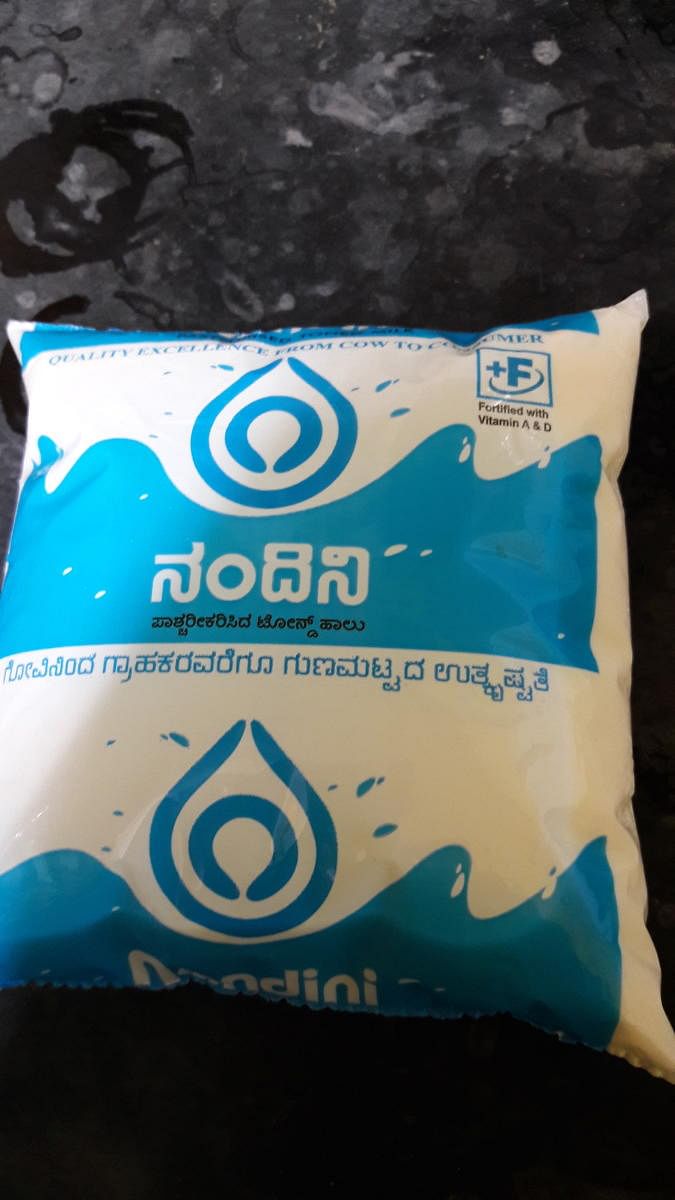 According to sources in the KMF, the federation supplies more than one lakh litres of Nandini milk in 1.70 lakh to 1.80 lakh milk sachets across the twin cities every day.